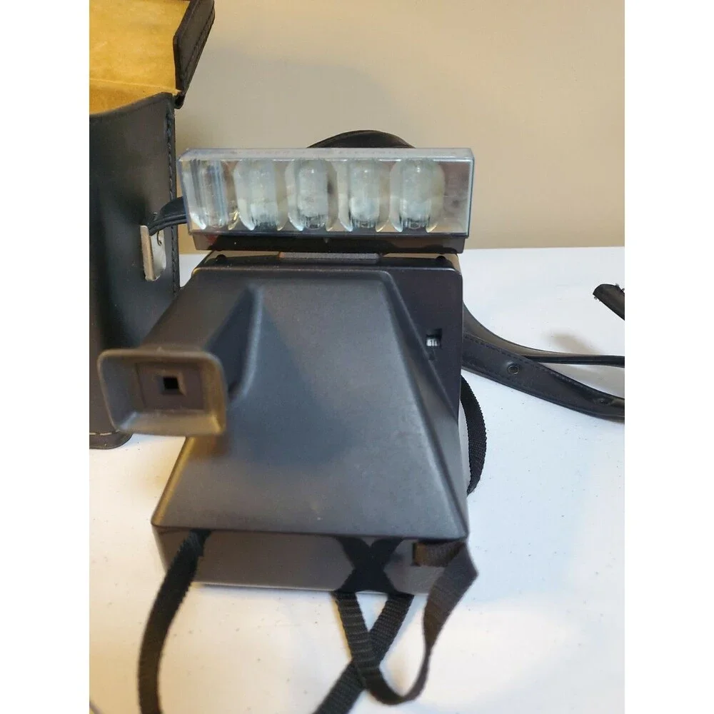 Polaroid Pronto! Land Camera Black Version With Case And Instructions Light Bar